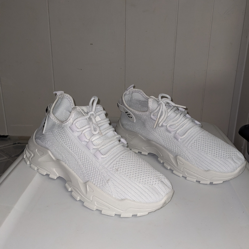 Men's White Sneakers Size 40 New